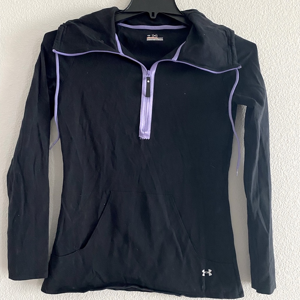 Under Armour zip up sweater small all season purple black